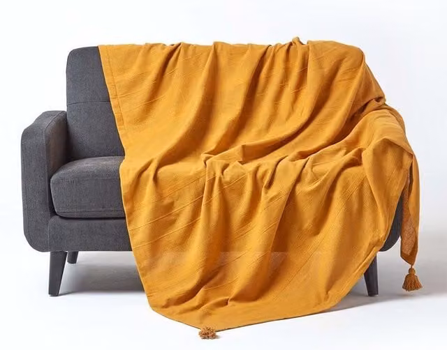 Homescapes Cotton Rajput Ribbed Throw in Yellow, W/D/H: 360 x 255 cm
