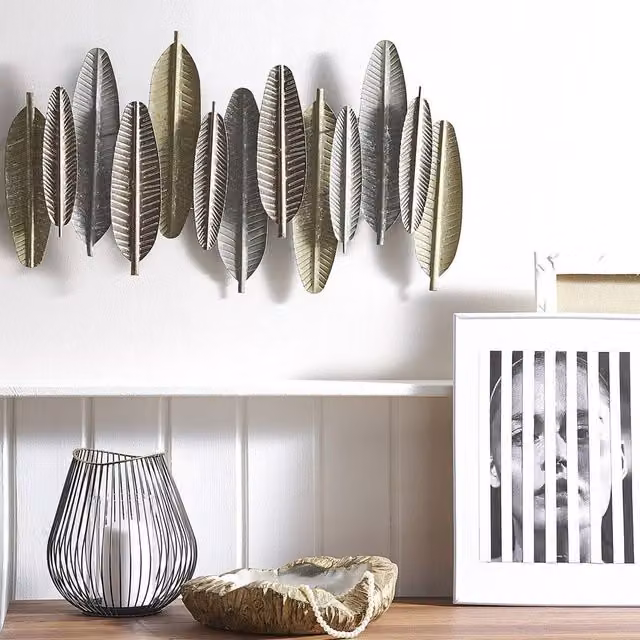 Wyld and Coco Feathers Metal Wall Decor in Gold and Silver, W: 66 cm, H: 37 cm