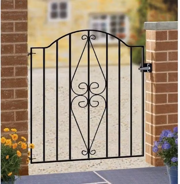 Burbage Iron Craft Stirling Scroll Henley Low Bow Top Single Gate in Black, Fits Gap W: 88.0 cm, H: 94.6 cm