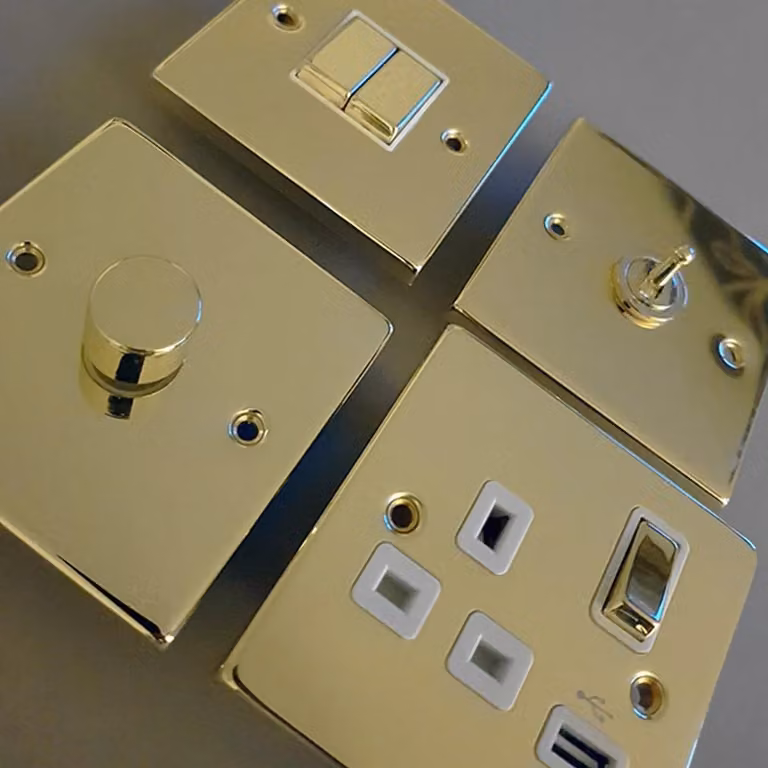 SE Home Ingot 4 Gang 2 Way Flush Light Switch, Polished Brass in Gold