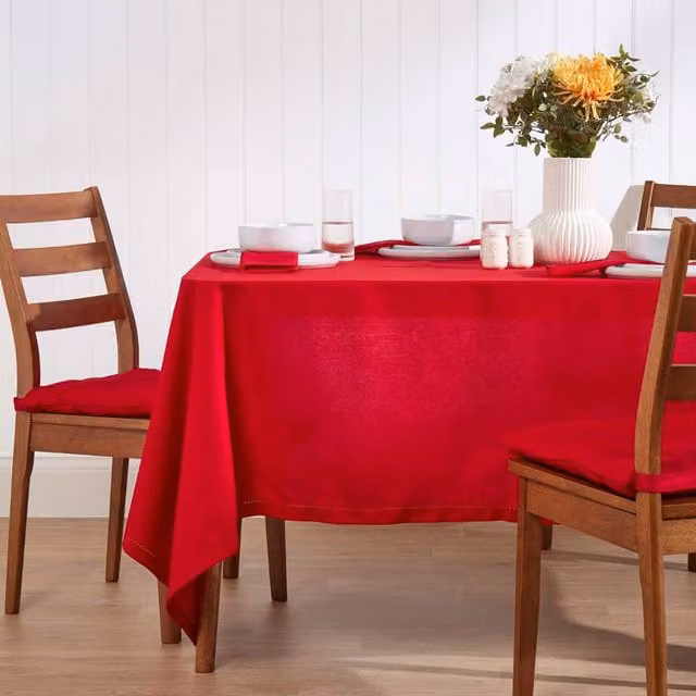Homescapes Plain Red Cotton Rectangular Tablecloth, W: 70 cm, L: 120 cm