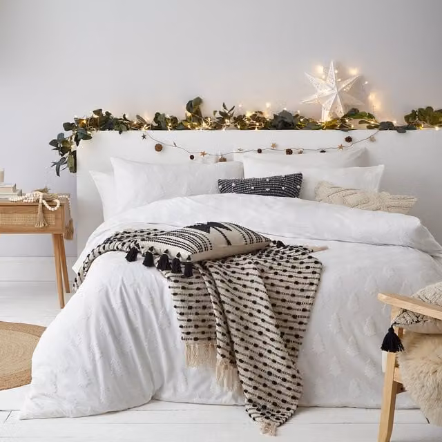 Make it a Home Tufted Festive Tree Cotton Percale Duvet Cover Set in White, 90 x 200 cm