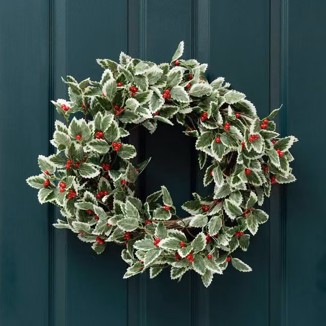 Scottish Everlastings Ltd Classic Round Christmas Holly Wreath in Green, White and Red, Diameter: 50 cm