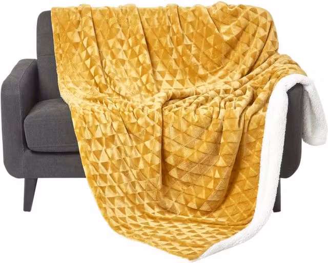 Homescapes Geometric Triangle Velvet Throw in Yellow, 230 cm