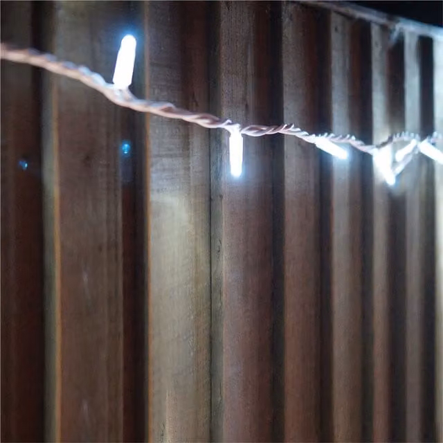 Xmas Haus Connectable LED String Lights in Cool White with White Rubber Coating, 20m
