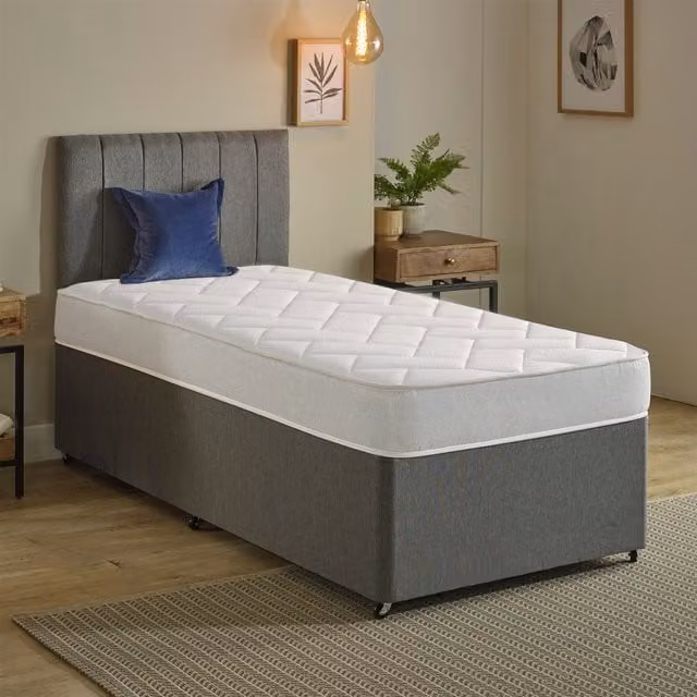 Starlight Beds Hybrid Spring and Memory Foam Mattress in White, W/D/H: 180 x 200 cm