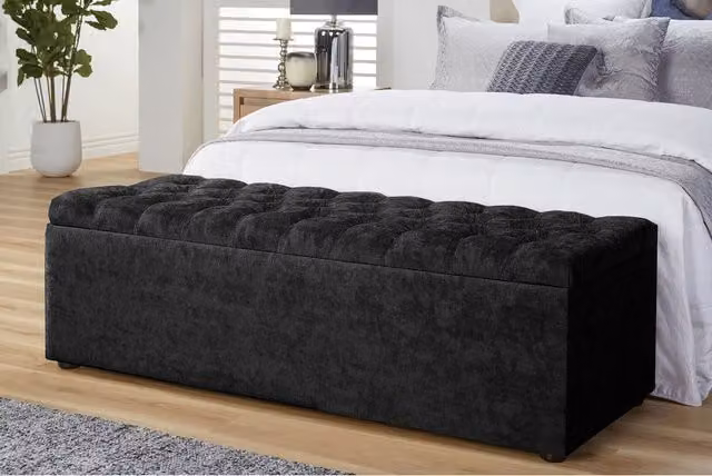 R&M Furnishers Chesterfield Naples Velvet Upholstered Ottoman Storage Box, Grey and Black, W/D/H: 150 x 40 x 45 cm