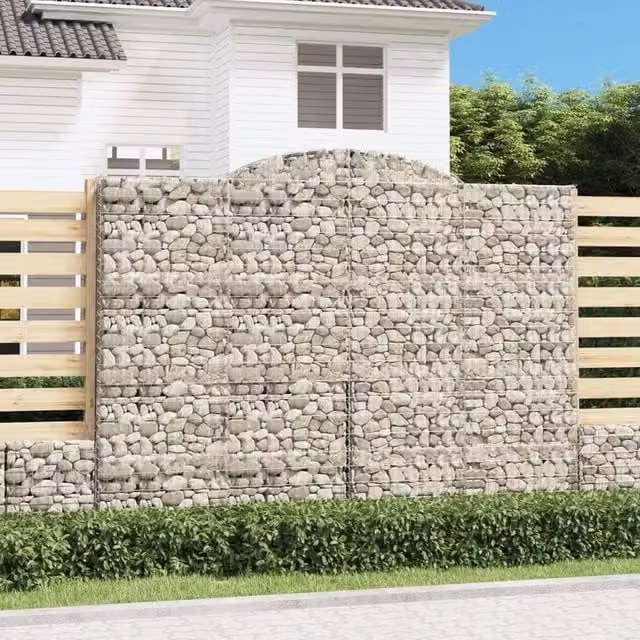 Berkfield Home Arched Gabion Basket in Silver Galvanised Steel, W: 300 cm, D: 50 cm, H: 220/240 cm