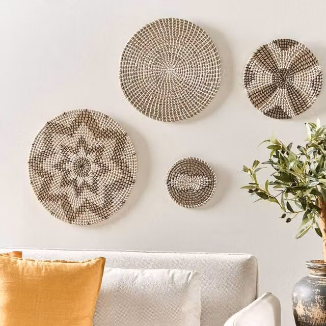 Wyld and Coco Set of 4 Handmade Beige Geometric Seagrass Wall Plates