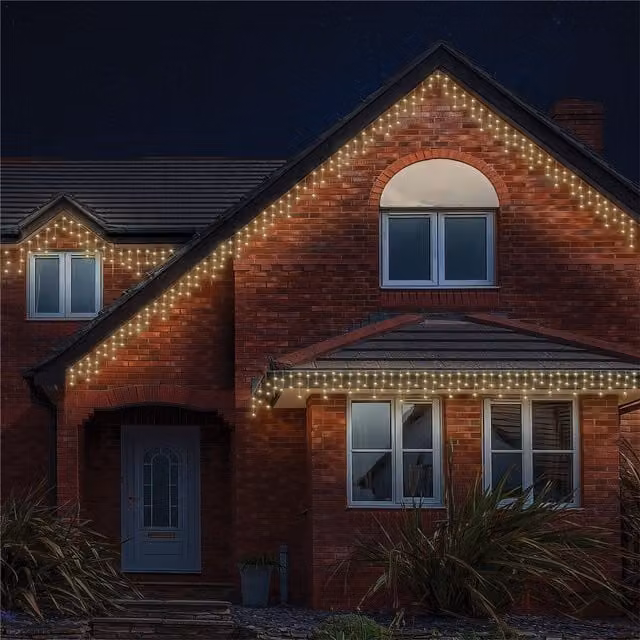 Xmas Haus Connectable LED Icicle Drop Lights in Cool White, 5m Length with 120 LEDs