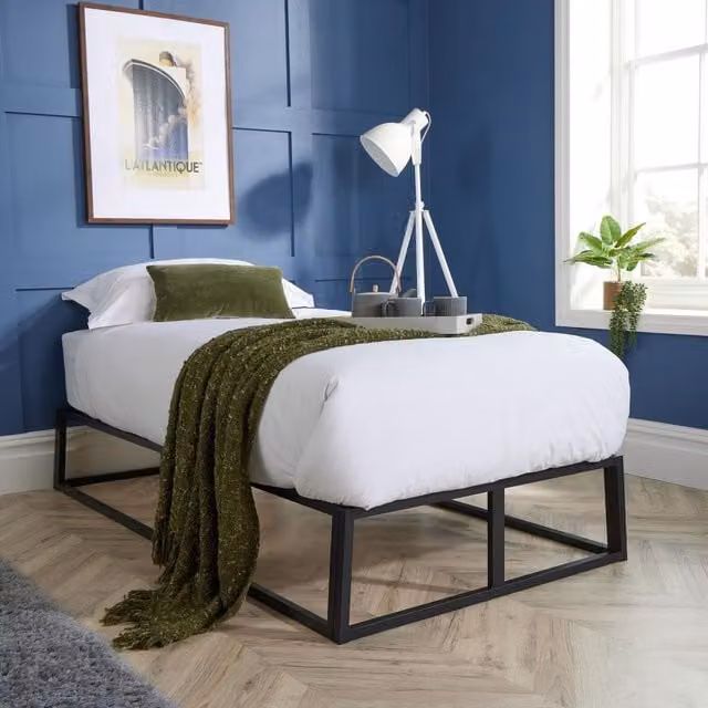 Home Source Platform Metal Bed Frame in Black