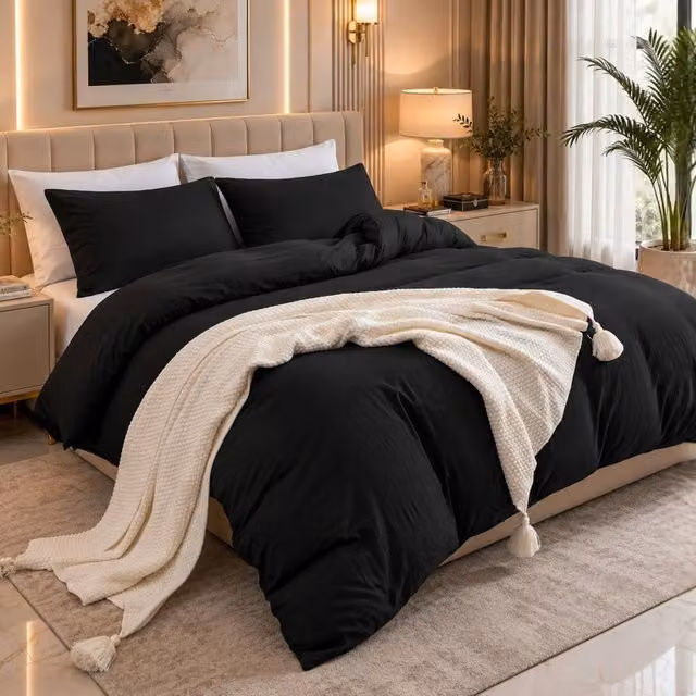 Pamposh 2 Pack Reversible Microfibre Duvet Cover and Pillowcase Set in Black, Super King