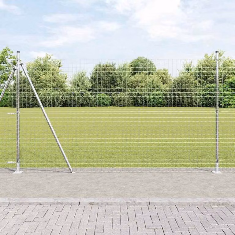 Berkfield Home 7-Piece Set of Round Galvanised Steel Fence Posts with Base Plates in Silver, H: 88.5 cm, Diameter: 3.2 cm