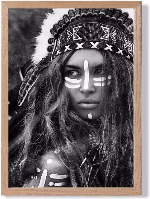ARTZE Strong Woman Black and White Photo Framed Print with Oak Frame, A2