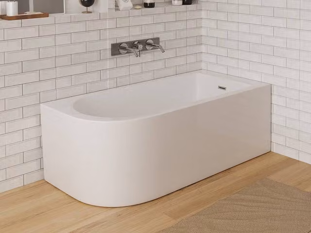 Vente-unique White Acrylic Right-Hand Corner Bathtub with Apron, W/D/H: 150 x 75 x 58 cm