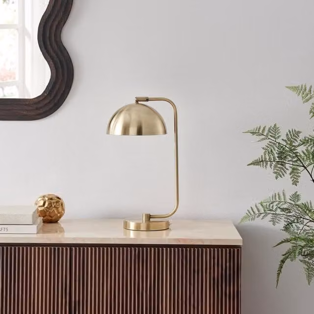 Furniturebox UK Byron Brass Table Lamp in Gold/Brass