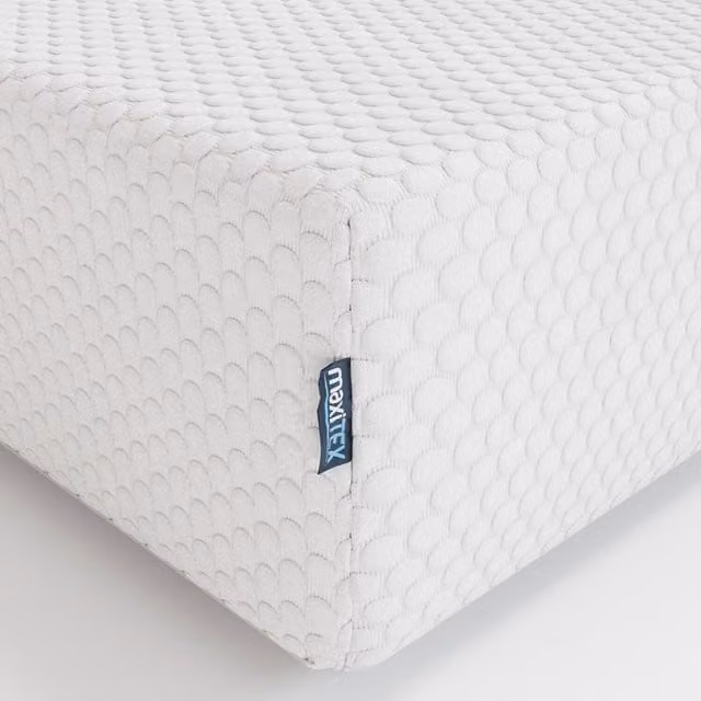 Maxitex Memory 250 Small Continental Double Mattress in White with Viscoelastic Foam and Temperature Regulation