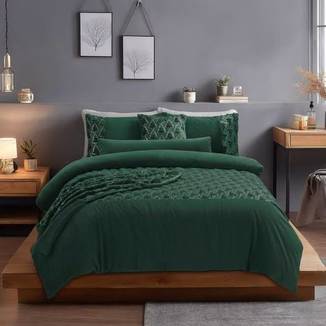 Snug City Christmas Tree Ultra Soft Teddy Fleece Duvet Cover and Pillowcase Set, Green, Single, W: 90 cm, L: 200 cm