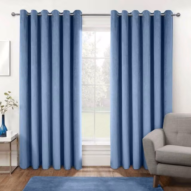 Homescapes Blue Velvet Thermal Blackout Eyelet Curtains, H: 229 cm, W: 165 cm