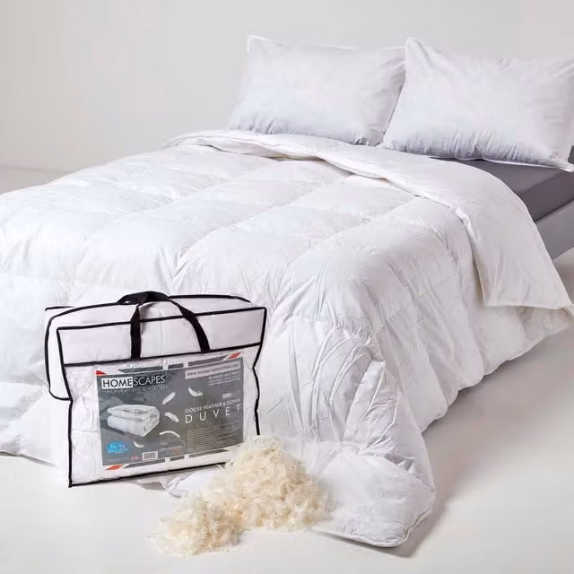 Homescapes 13.5 Tog Winter Goose Feather and Down Duvet, White, Single