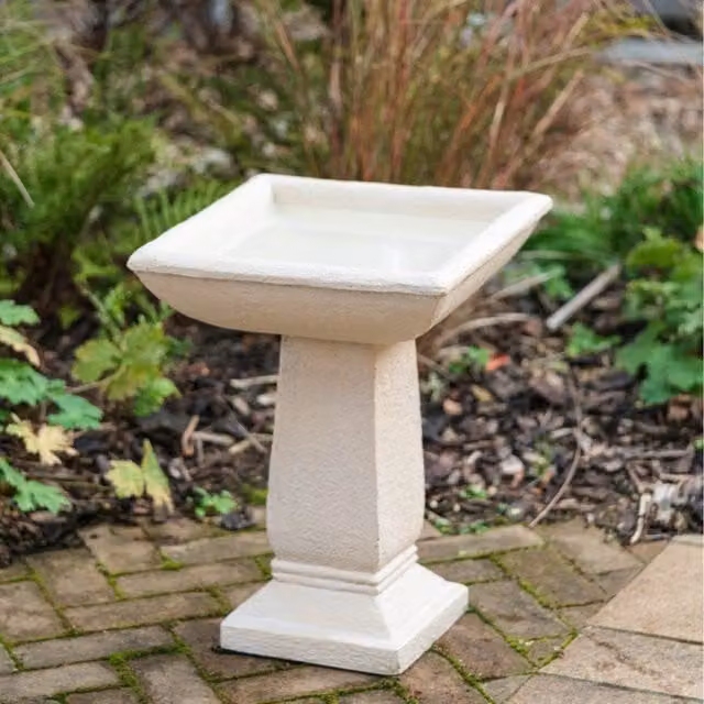 Selbourne Primrose Cast Stone Square Bird Bath in Yellow and White