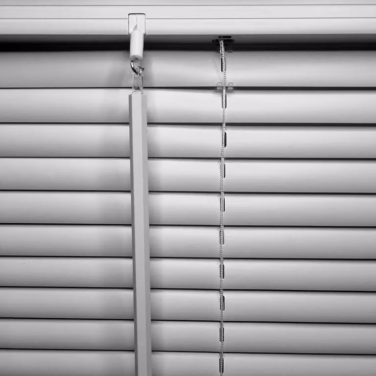 Furnished Venetian Window Blinds with 25mm PVC Slats in Beige, Width: 100 cm, Drop: 210 cm