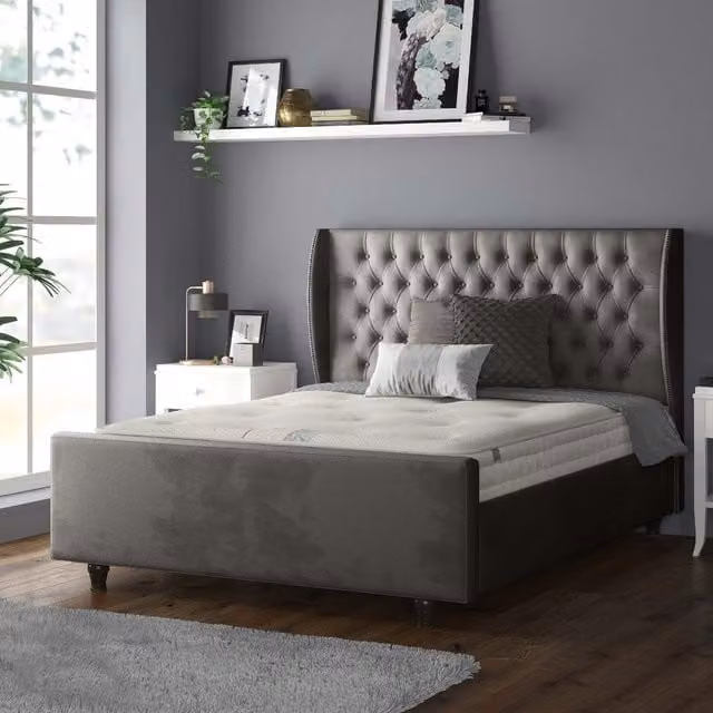 IH Design Chesterfield Upholstered Velvet Bed Frame in Grey, W: 200 cm x D: 200 cm