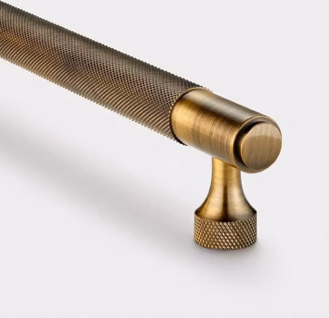 PUSHKA HOME Solid Brass Knurled Bar Handle in Antique Gold, 320mm
