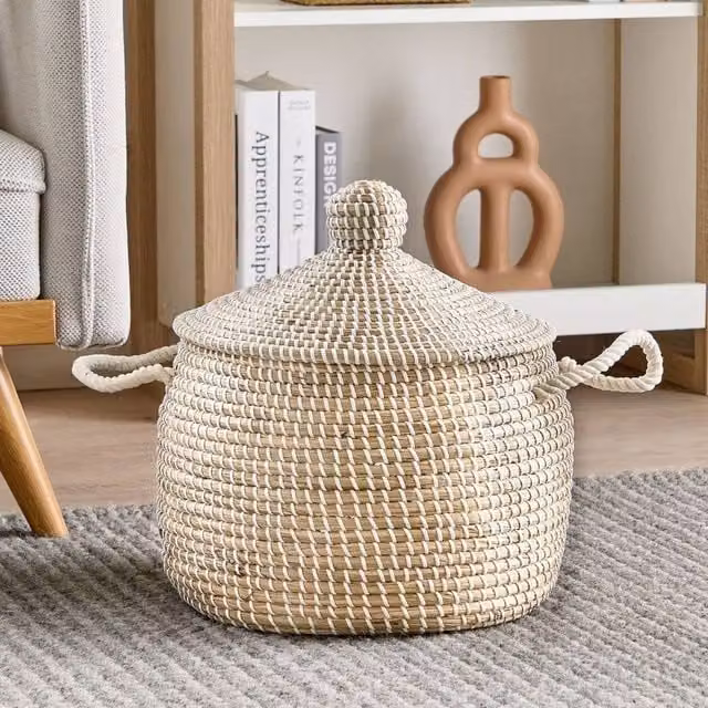 Wyld and Coco Natural Beige Seagrass Basket with Lid and Handles W: 35 cm, D: 35 cm, H: 37 cm