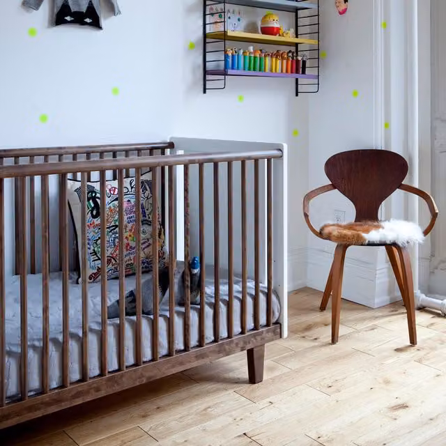 Oeuf NYC Rhea Cot Bed in White and Walnut