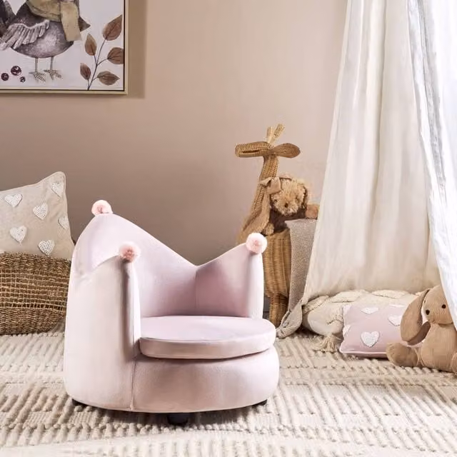 Wyld and Coco Crown-Shaped Velvet Armchair for Kids in Pink