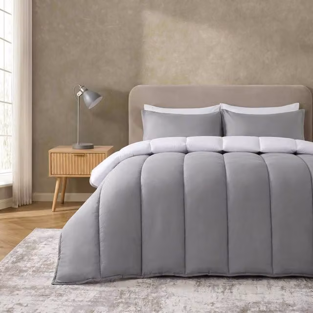 OHS Reversible 10.5 Tog Microfibre Coverless Duvet with Pillowcases in Grey, King Size