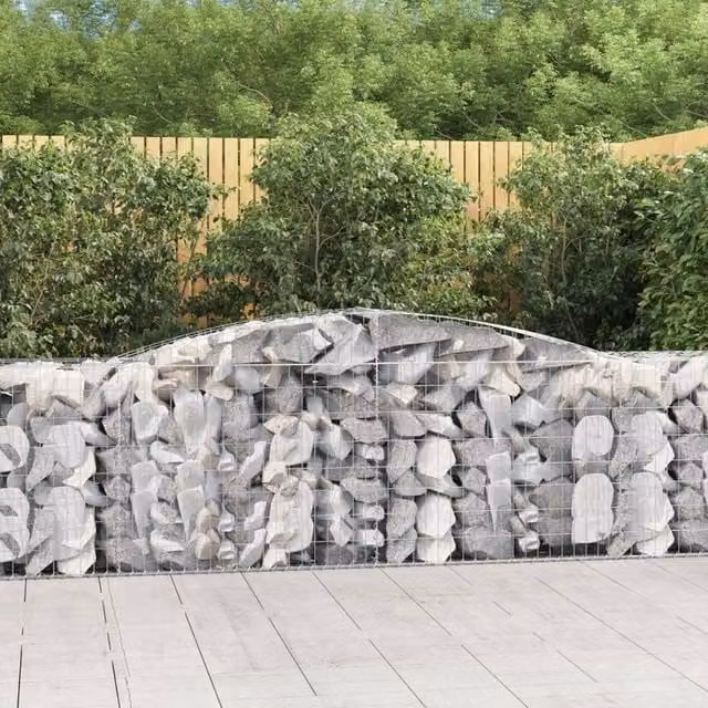 Berkfield Home Arched Gabion Basket in Silver Galvanised Steel, W: 400 cm, D: 50 cm, H: 80-100 cm