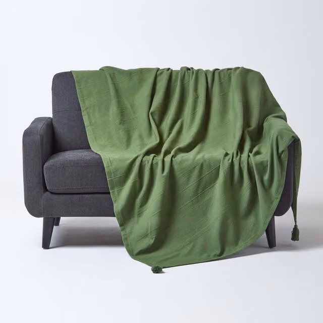 Homescapes Cotton Rajput Ribbed Woven Throw in Green