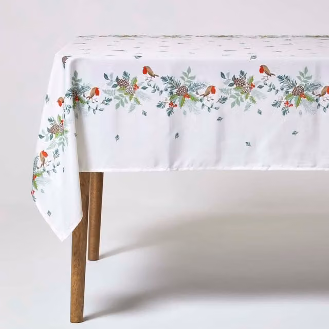 Homescapes White Christmas Tablecloth with Floral Design, W: 229 cm, D: 132 cm