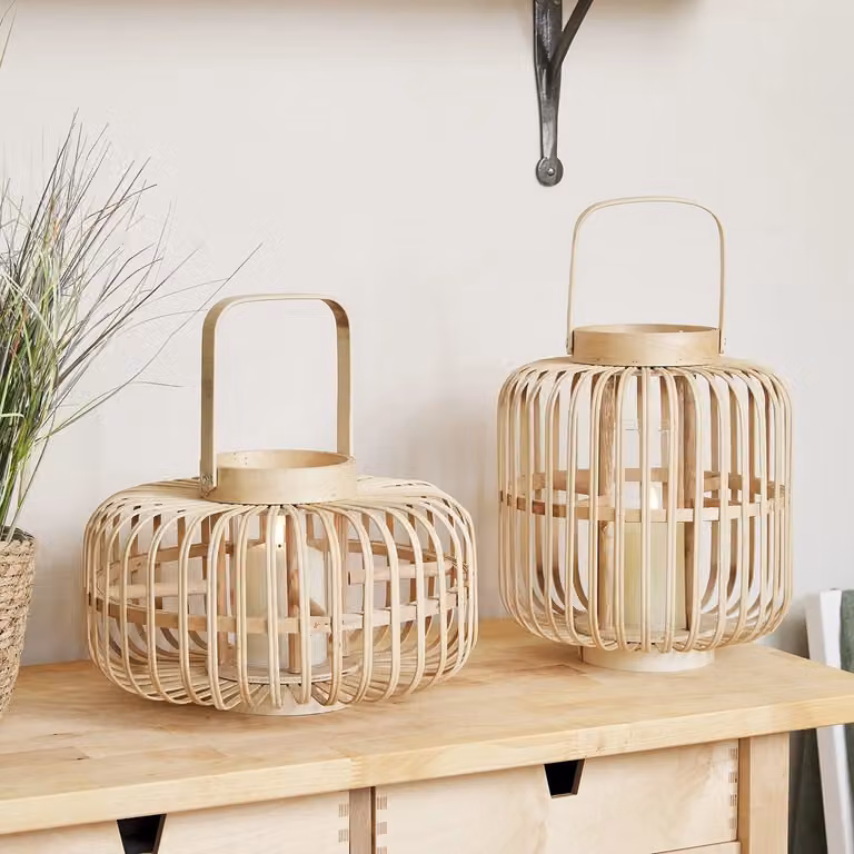 Lights4fun Set of 2 Bamboo Cage Decorative Lanterns in Gold and Beige with Battery Operated TruGlow Pillar Candles