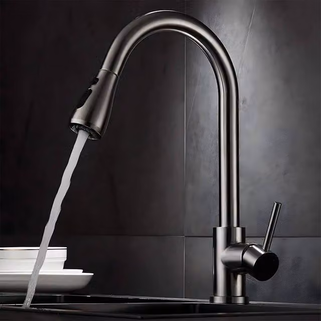 Heable Brushed Nickel Single Lever High Arc Kitchen Tap with Pull-Down Sprayer in Silver