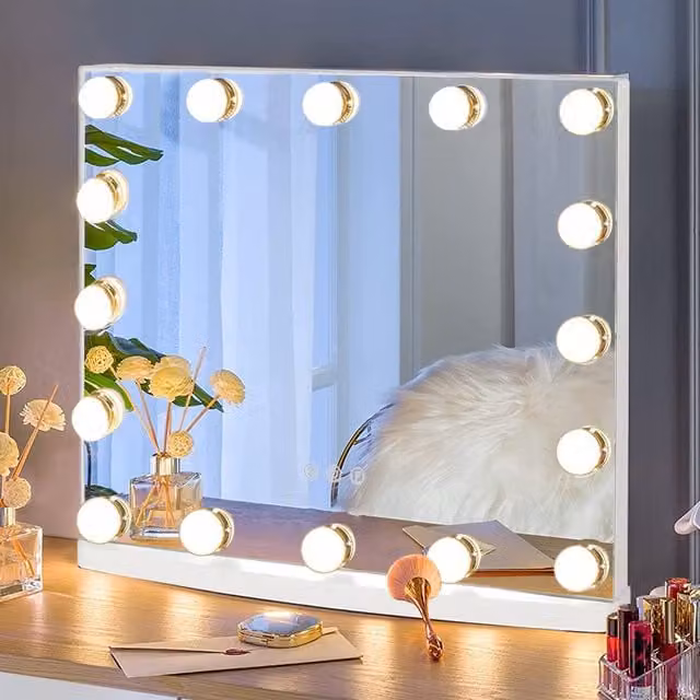 Livingandhome Hollywood LED Crystal-Edged Dimmable Makeup Mirror in Silver
