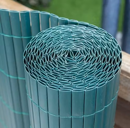 Primrose Green Artificial Bamboo Cane Plastic Garden Screening Roll W: 1 m, L: 4 m