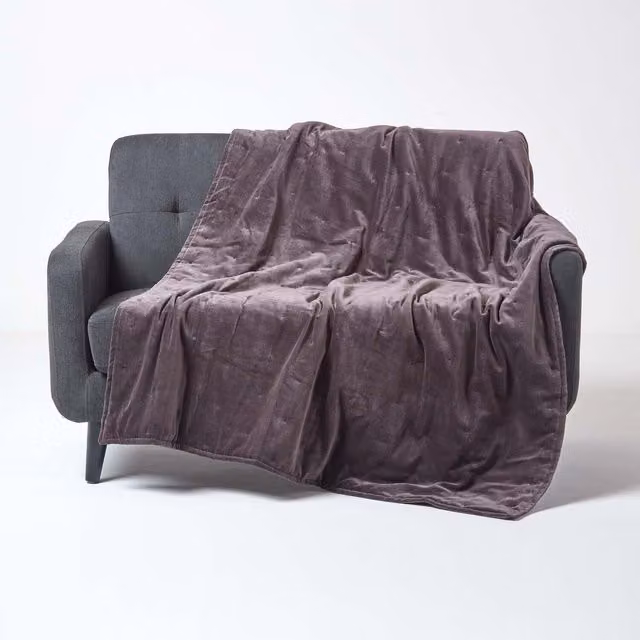 Homescapes Quilted Velvet Throw in Dark Grey, W: 200 cm x D: 150 cm
