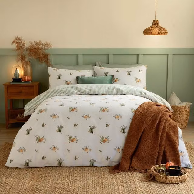 Make It A Home White Striped Reversible Flannelette Cotton Duvet Cover Set, W: 140 cm, L: 200 cm