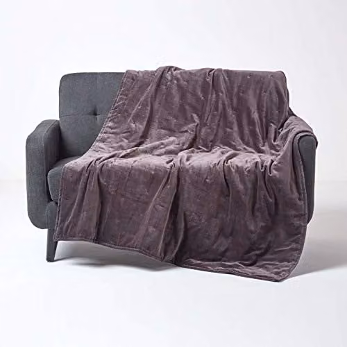 HOMESCAPES Dark Grey Velvet Throw with Handwoven Embroidered Dots and Quilting, W: 150 cm, L: 200 cm