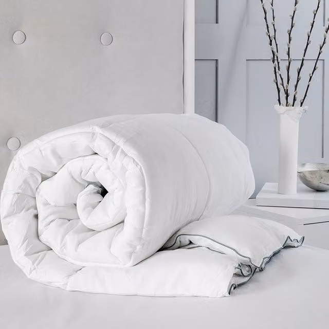 Snug City King Size 13.5 Tog Luxury Microfibre Duvet in White