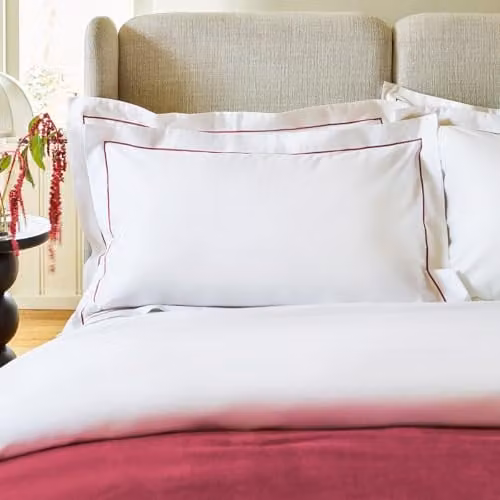 Christy Premium Mako Satin Oxford Pillowcase Pair in Pink and White, 500 Thread Count