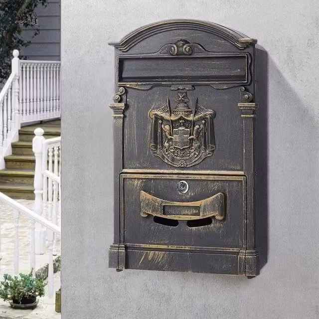 FLAVORA Large Steel Wall Mounted Lockable Post Box in Bronze