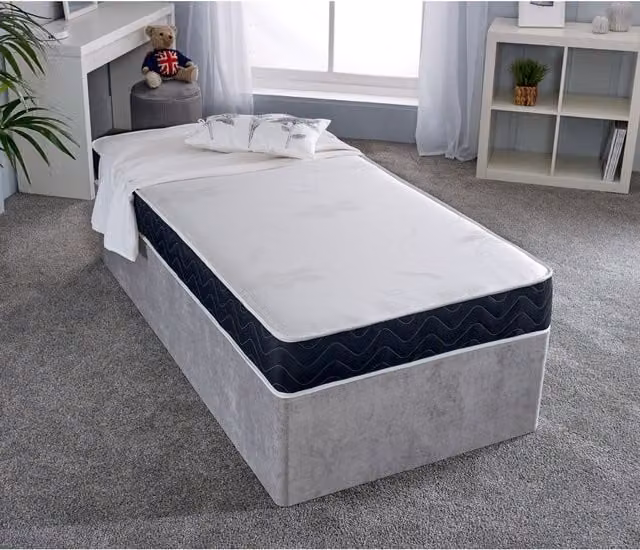 eXtreme Comfort Ltd Mars Black Border Hybrid Memory Foam and Spring Mattress, Small Double, W/D/H: 120 x 200 x 17 cm