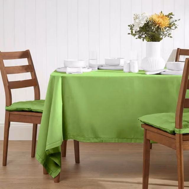 Homescapes Plain Green Cotton Rectangular Tablecloth, W: 70 cm, L: 177.8 cm
