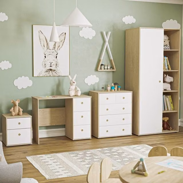 Vida Designs Junior Vida 4 Piece Childrens Bedroom Set in White and Oak
