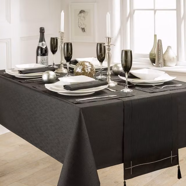 Kitchenwise Black Linen Look Slubbed Rectangular Tablecloth, W: 274.32 cm, D: 177.8 cm