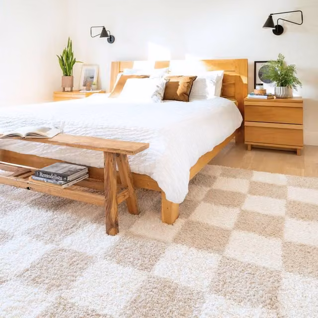 Kukoon Cream and Beige Retro Checkerboard Shaggy Rug, W: 80 cm, L: 300 cm